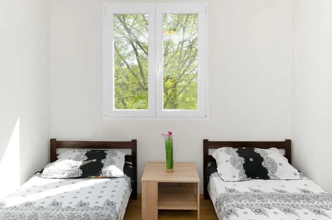Close To The Beach Apartment Rijeka